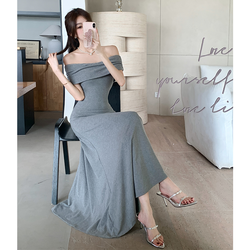 2025 New Black Off-Shoulder Dress Women High-End Design Waist-Slimming Long Dress