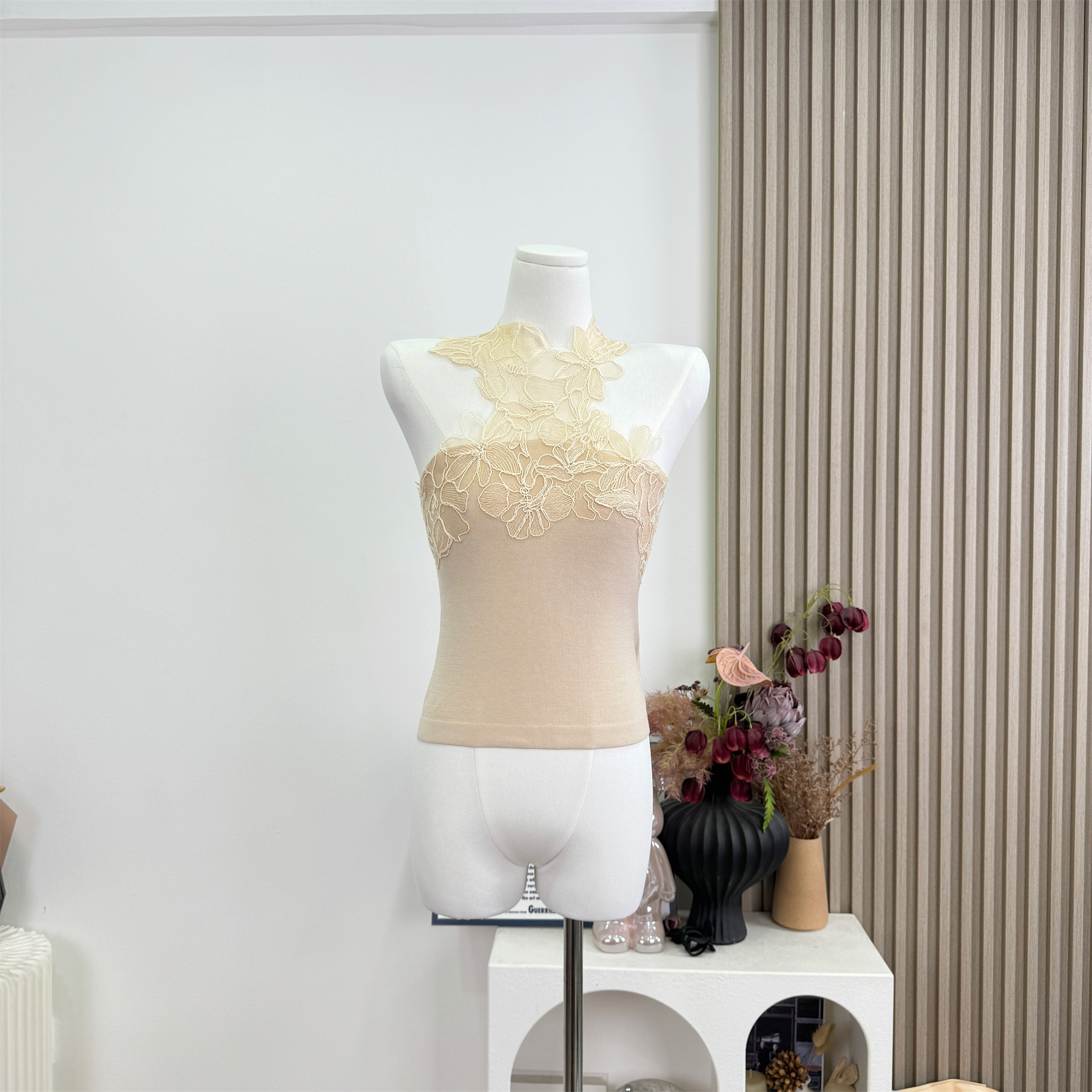 Lace Trim Slim Fit Knit Camisole Tank Top - Image 2