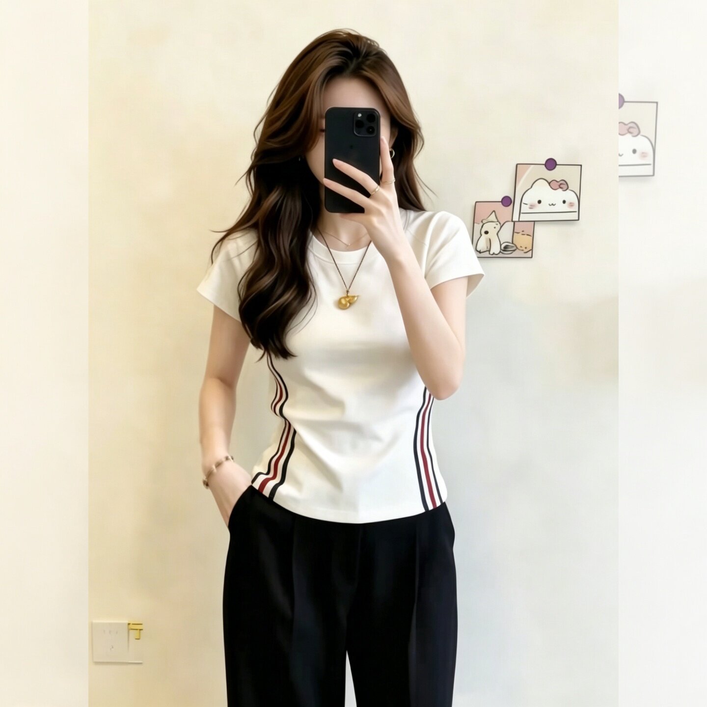Gentle Style White Side Striped Short Sleeve T-Shirt for Women Summer 2026 Relaxed Fit Top