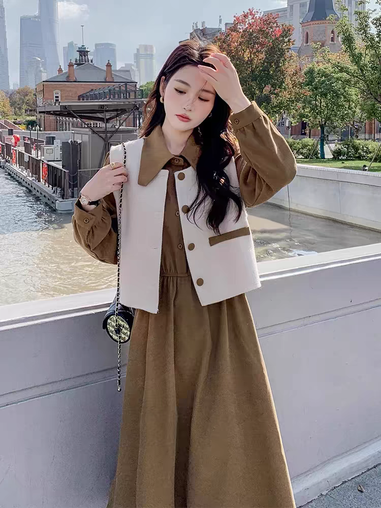 2026 Autumn French Style Slimming Two-Piece Vest and Long Sleeve Dress Set for Women