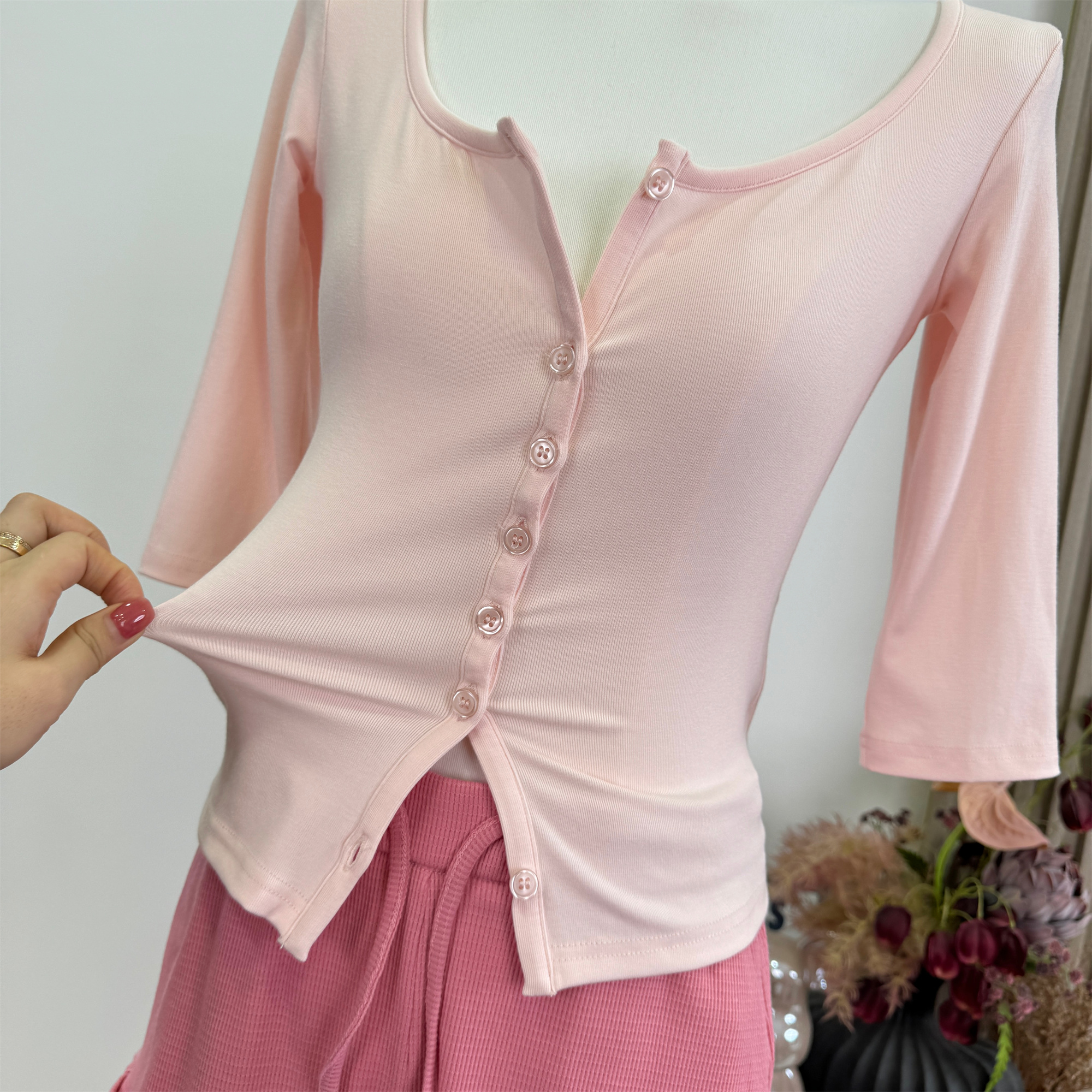 Pink Camisole and Mid Sleeve Cardigan Set - Image 3