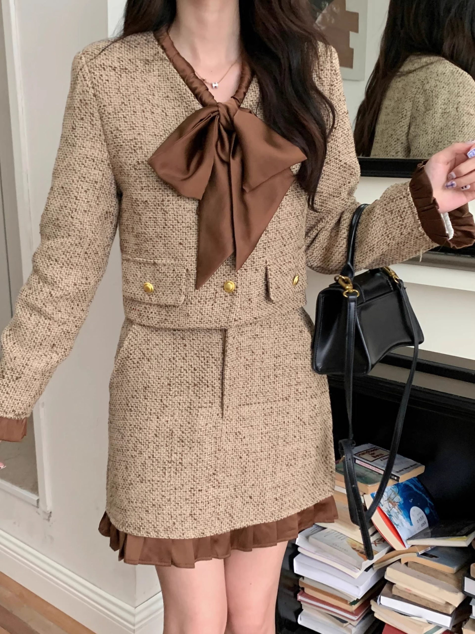 Women's 2026 Autumn Tweed-Style Two-Piece Set with Bow Short Jacket and Skirt - Image 2